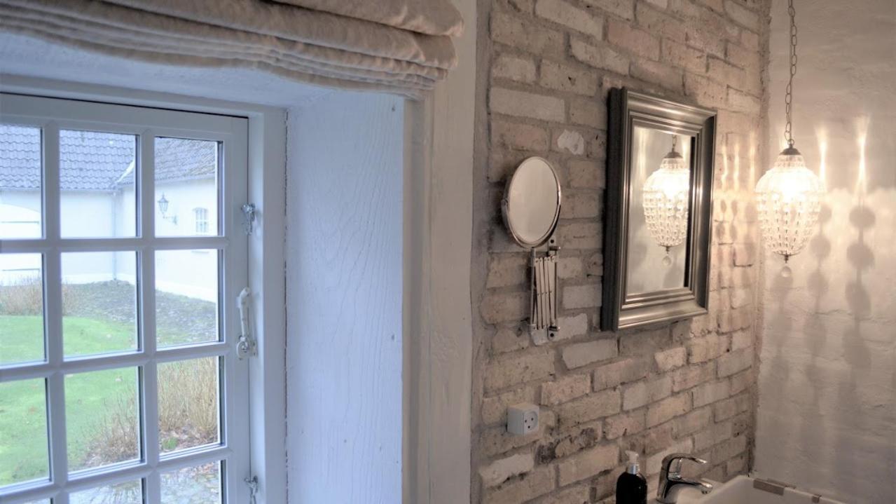 Store Ejlstrup Bed & Breakfast Odense Eksteriør billede