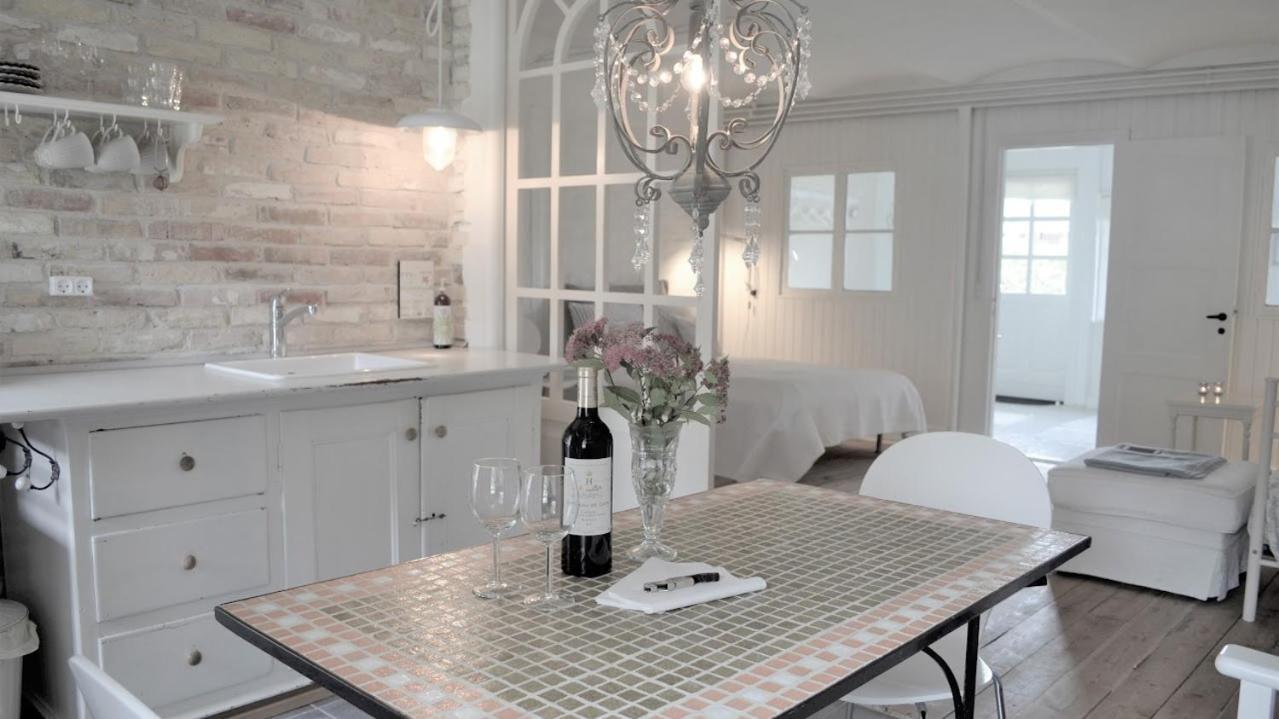 Store Ejlstrup Bed & Breakfast Odense Eksteriør billede
